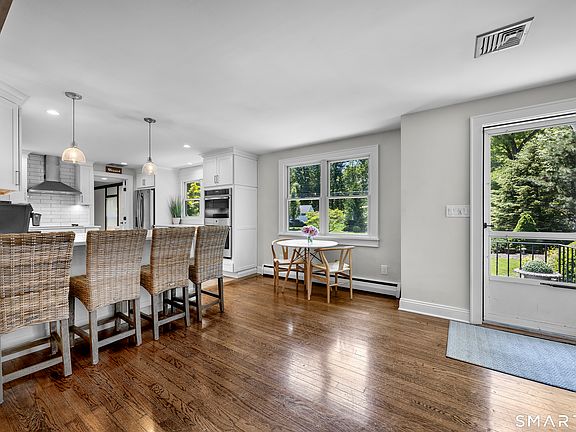 5th image of 470 Rock Ridge Road