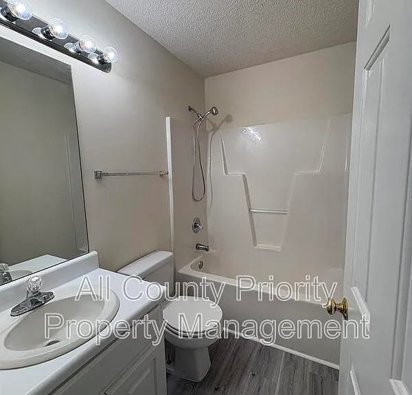 303 Sunrise Ave — Photo 9