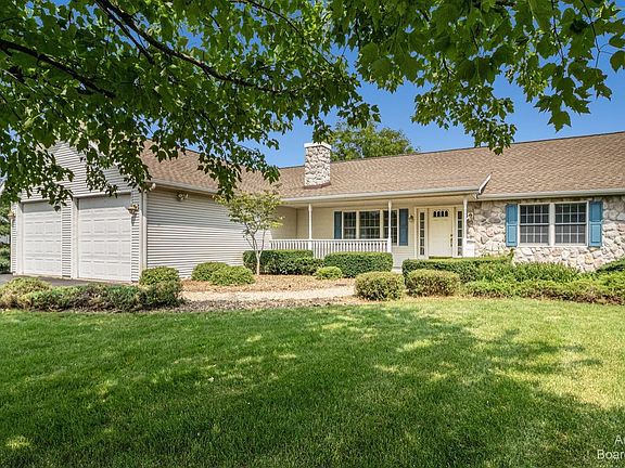 2nd image of 3811 Dogwood Ct