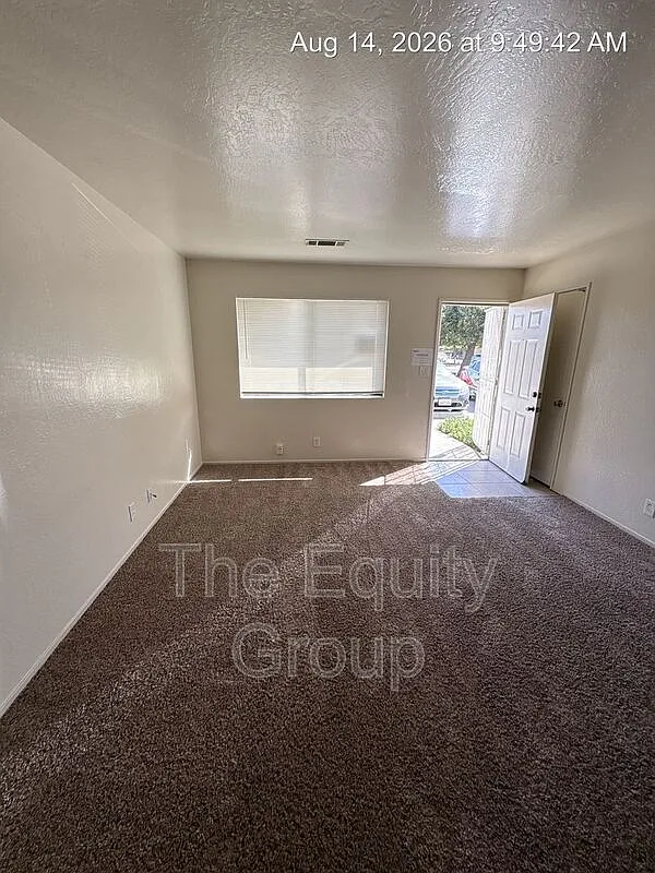 2 bed, 1.0 bath, $1,200 — Photo 3