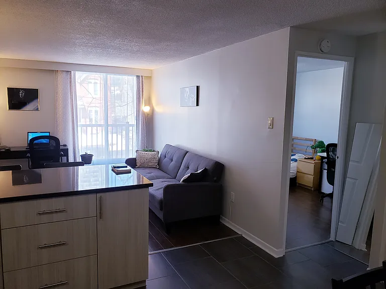 200 Pretoria Ave — Photo 29