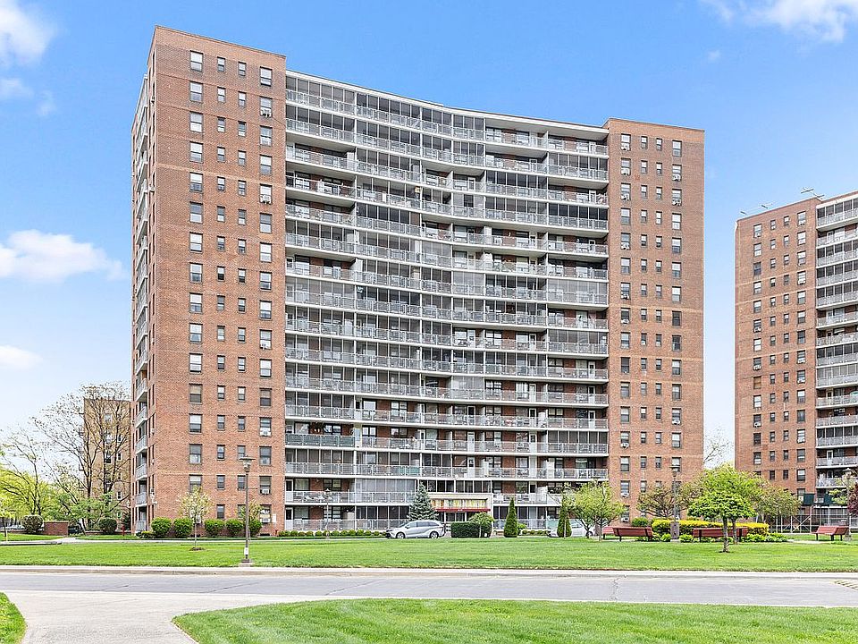 1st image of 61-35 98th St #12M