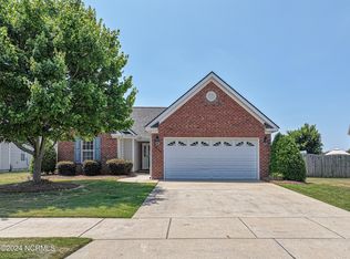 1805 Stone Wood Dr, Winterville, NC 28590
