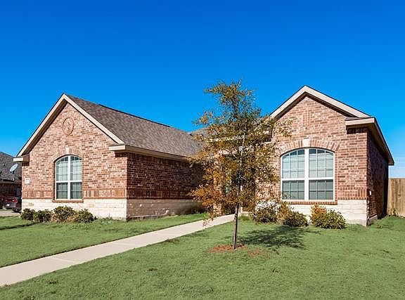 2nd image of 611 Shady Meadow Ln
