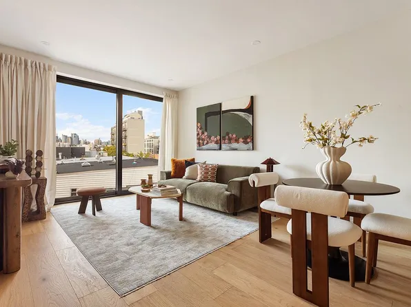 215 Calyer St #4, Brooklyn, NY 11222