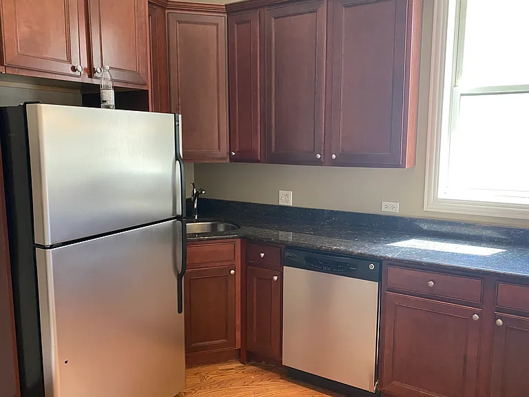 1316 N Bell Ave #1R — Photo 5