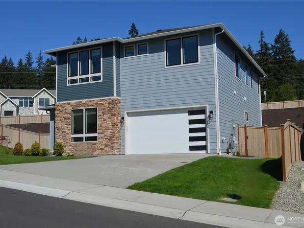 3807 95th Avenue E, Edgewood, WA 98371