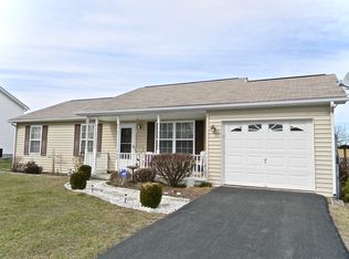 250 Thoreau Dr, Inwood, WV 25428