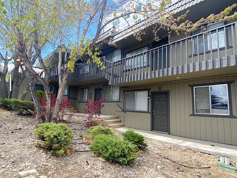 1535 N Virginia St #C — Photo 2