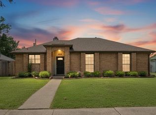 2305 Windridge Ln, Rowlett, TX 75088