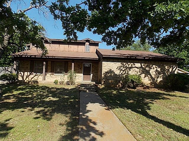 1st image of 1203 Peggy Ln