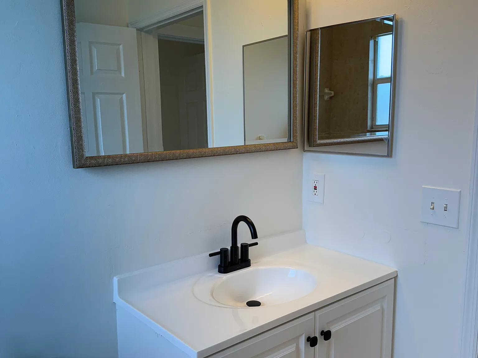 4750 18th Ct SW — Photo 3