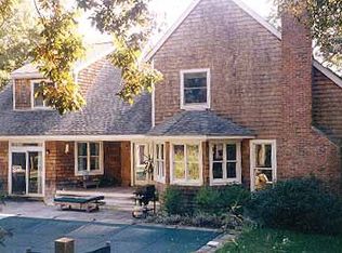 6 Deer Ln, East Hampton, NY 11937