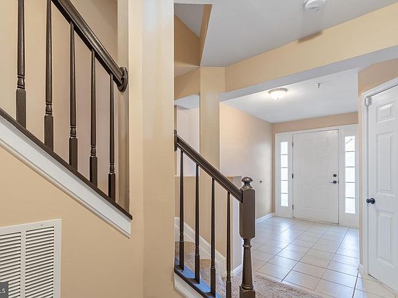 2nd image of 6414 Frothingham Ct
