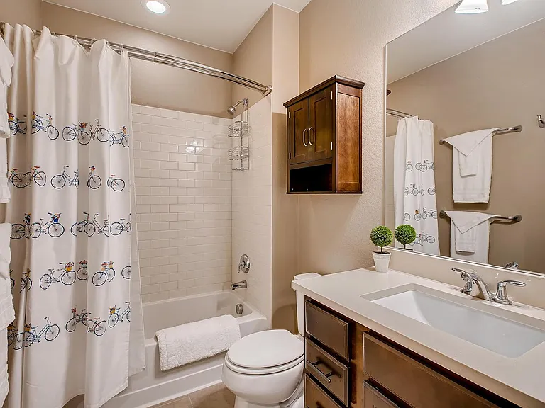 Bathroom Upstairs