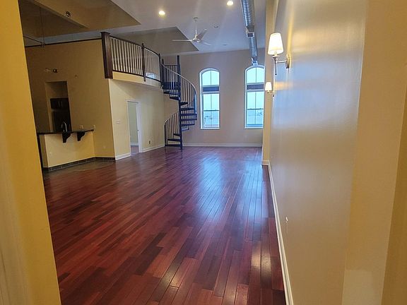 4th image of 1507 E Moyamensing Ave #D