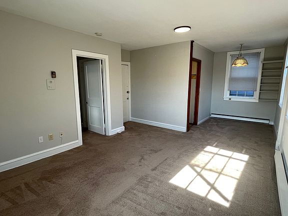 5th image of 1303 N Franklin St APT 5