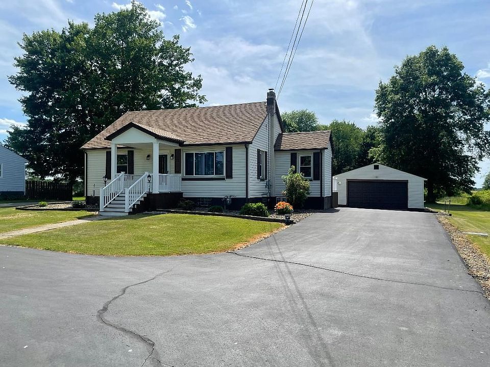 1st image of 455 Bedford Rd