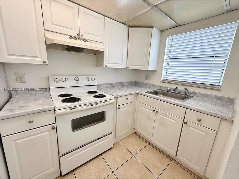 2410 NW 52nd Ave #2410 — Photo 1