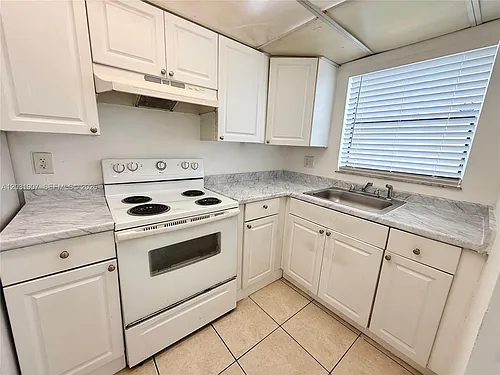 2410 NW 52nd Ave #2410 Photo 1