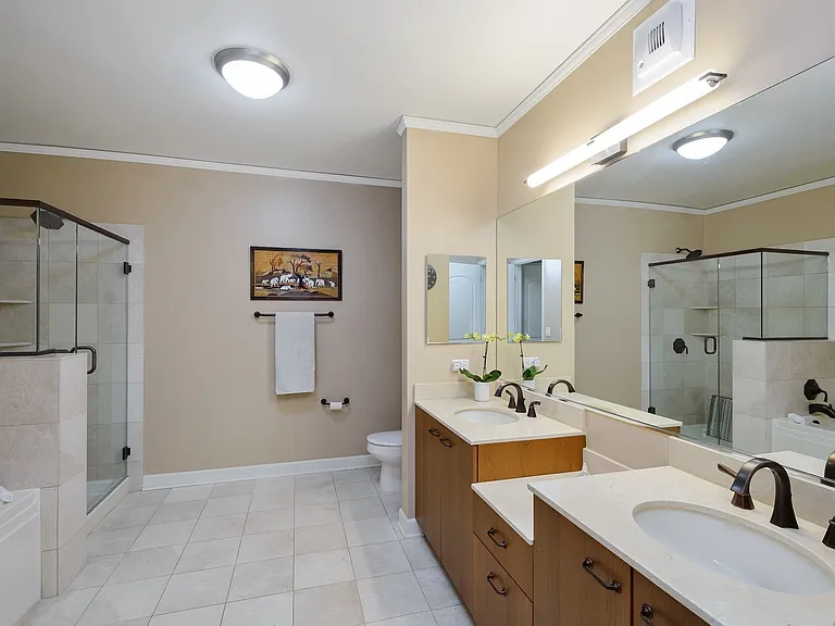 450 E Waterside Dr #1102 — Photo 12