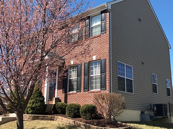 3rd image of 14336 Grackle Ct