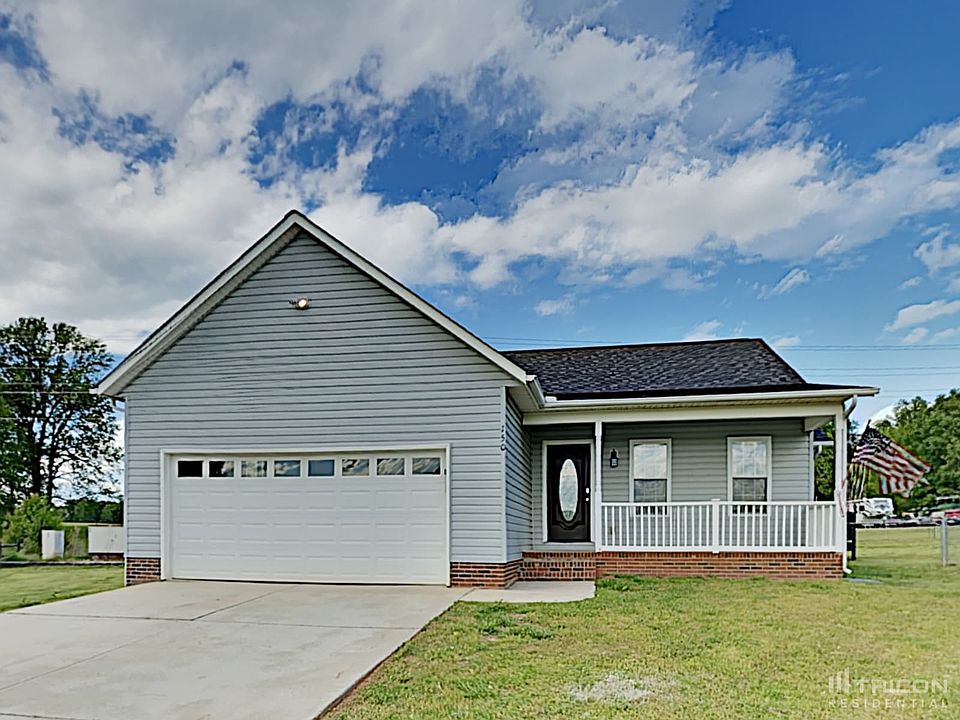 1st image of 150 Deercroft Dr