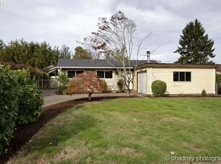 12425 NE Stanton St, Portland, OR 97230