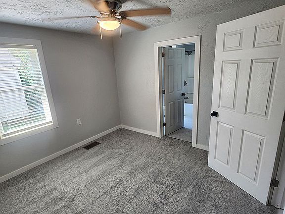 5th image of 637 N 27th St