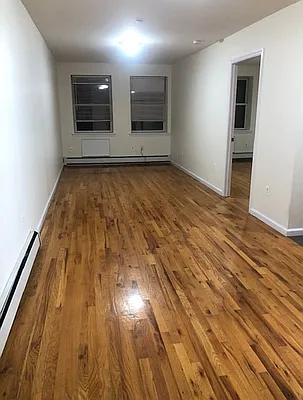 Rented by Standard Living Realty Inc | media 22