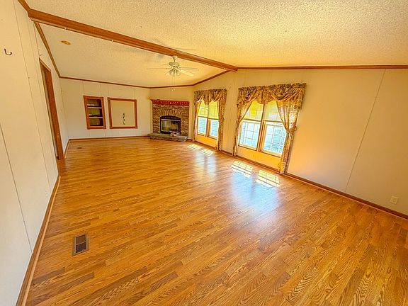 3rd image of 7382 Flatridge Rd
