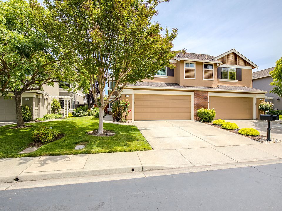 1st image of 1121 Sunshine Cir