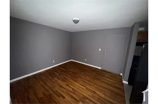 Building Photo - 104 Montclair Ave #11