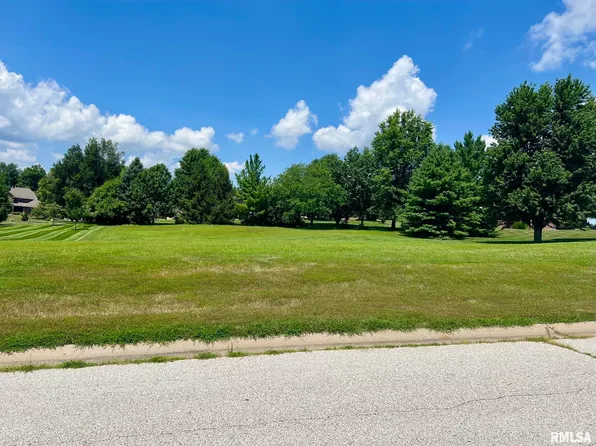 3600 High Pointe Dr, Quincy, IL 62305