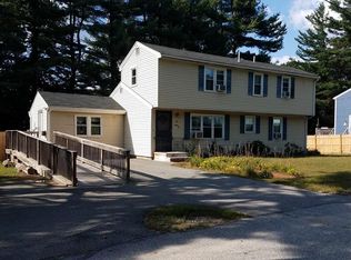 26 Hinckley Rd, Tewksbury, MA 01876