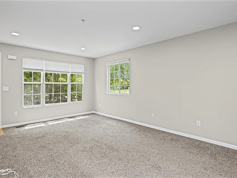 1071 Beaver Run — Photo 9