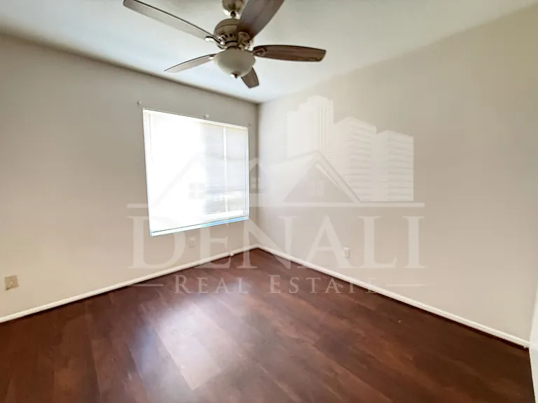 1274 W Sparrow Ct — Photo 28