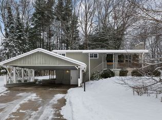 3216 Tamarack Dr, Erie, PA 16506