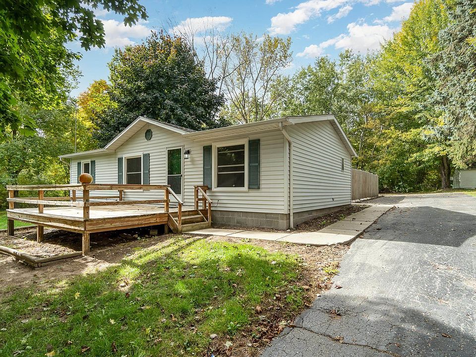 1079 Duquesa Dr, Lake Isabella, MI 48893 Zillow