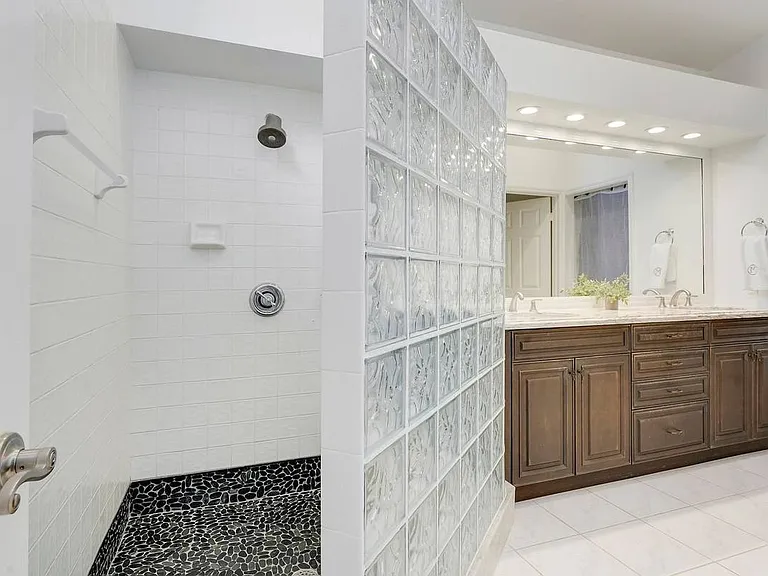 13810 Crosspointe Ct — Photo 15