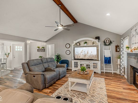 5th image of 8260 Henderson Ridge Dr