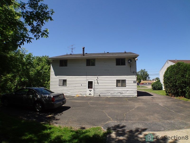 2nd image of 1209 W 44th St APT 103