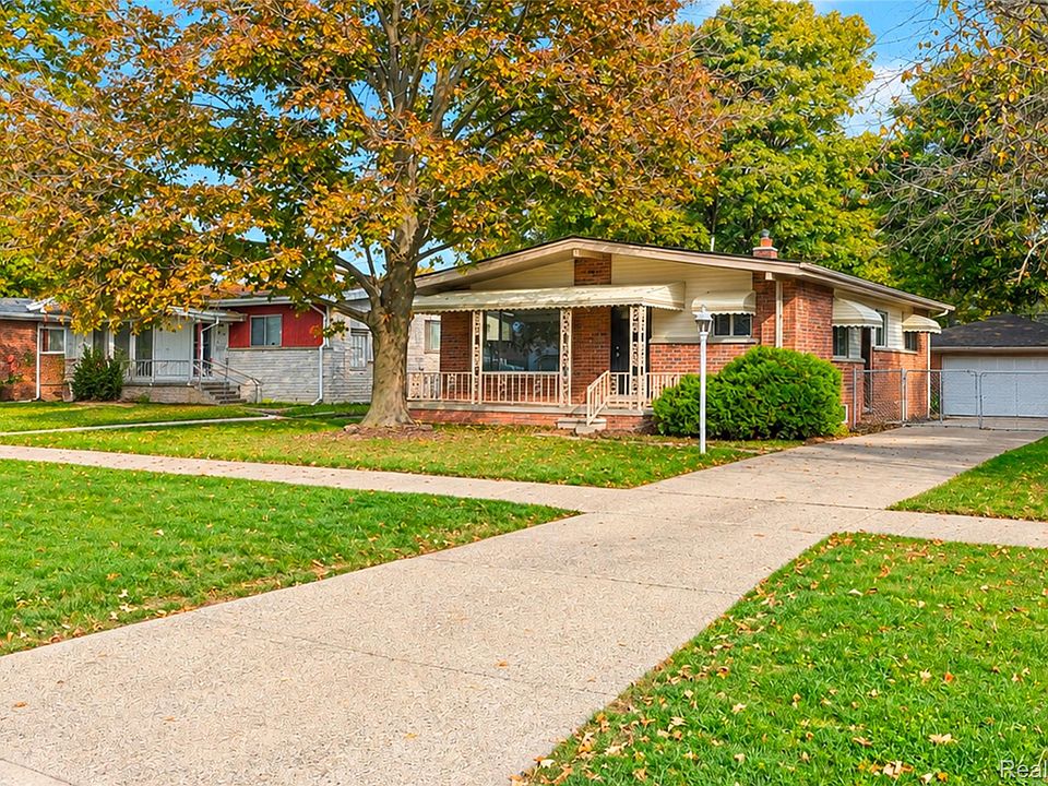 8723 Clippert St, photo 29