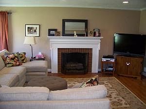 4th image of 4915 Shady Side Dr