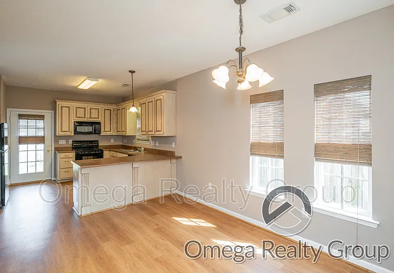 9717 Full Moon Cir — Photo 14
