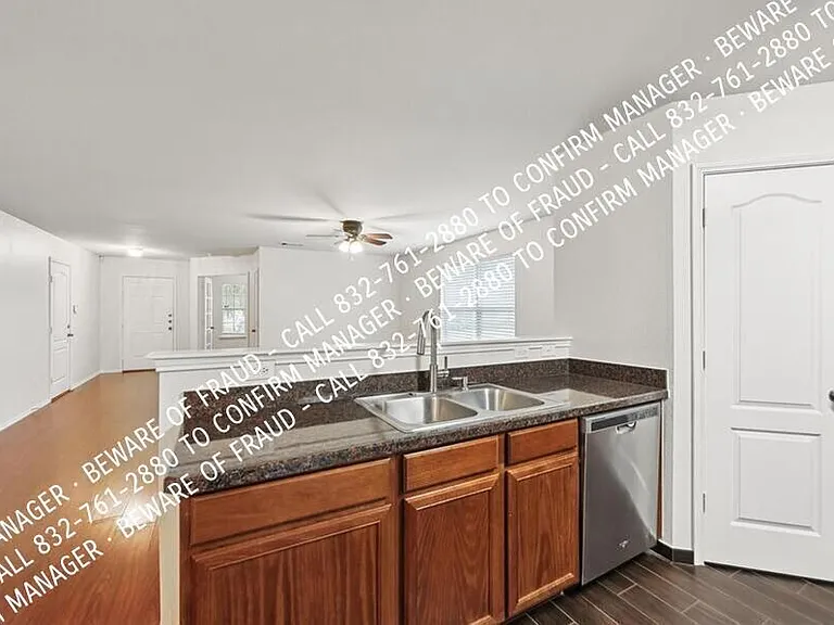1403 Grand Canyon Ct — Photo 10