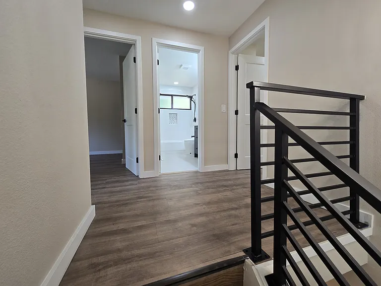 2nd Floor Entry
