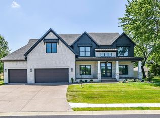 7721 Windsor Ct, Newburgh, IN 47630