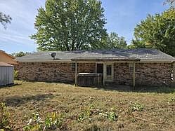 5th image of 1825 Southridge Dr