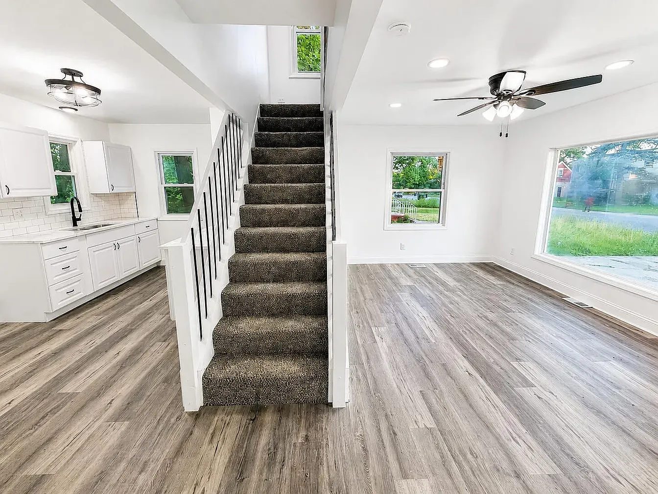 3 bed, 2232 sqft, $2,500 — Photo 4
